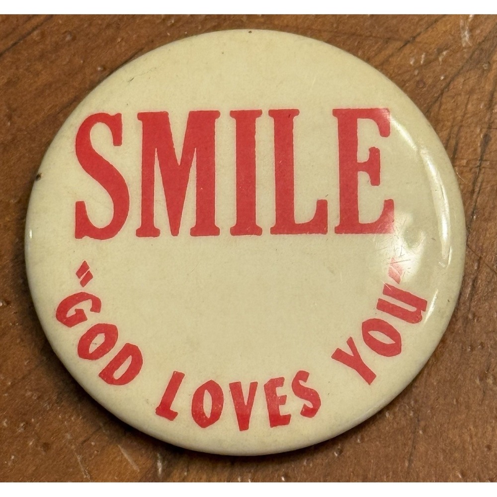 Smile God Loves You Vintage Pinback Button Pin Round Circle Sioux Falls SD